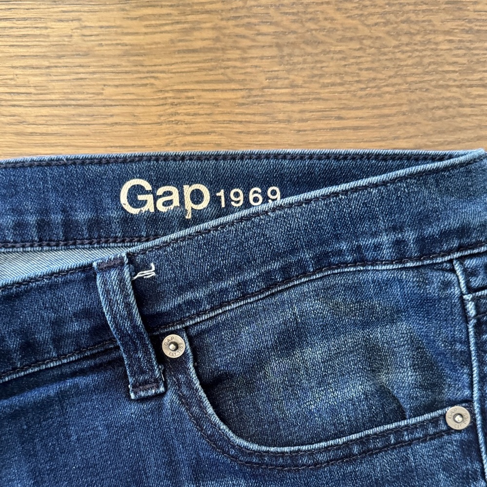 GAP Girlfriend Women's Dark Wash Blue Jeans - Picture 3 of 5